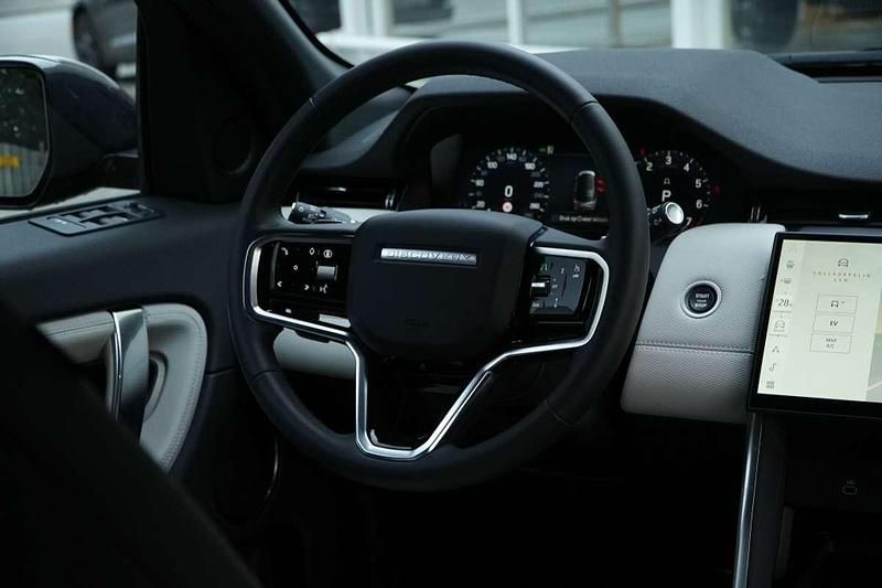 Occasion Land Rover Discovery Sport SE Dynamic 310 PK (228 kW) 2024 Blauw (metallic) SUV