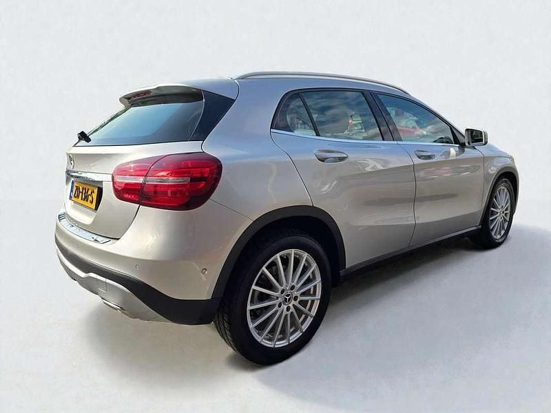Occasion Mercedes GLA180 Urban 122 PK (89 kW) 2018 Zilver SUV
