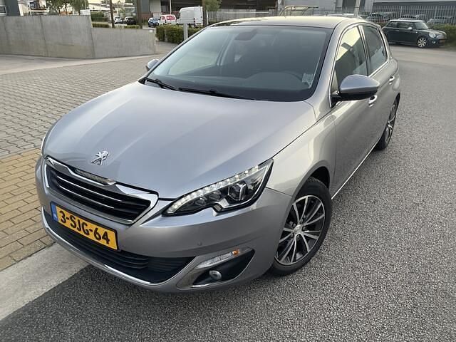 Grijs Gebruikt 2013 Peugeot 308 Hatchback | € 6.998 (Eerlijke prijs) - Afbeelding 1/4