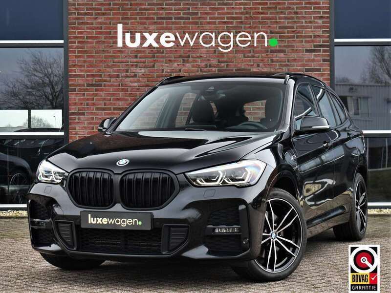 Zwart, metallic lak Gebruikt 2022 BMW X1 M Sport SUV | € 34.900 (Eerlijke prijs) - Afbeelding 1/4