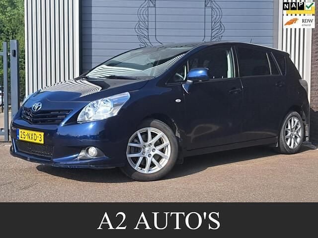 Blauw Gebruikt 2010 Toyota Verso MPV | € 5.750 - Afbeelding 1/4