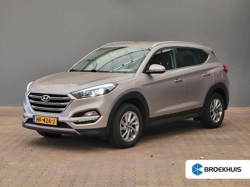 Grijs Gebruikt 2015 Hyundai Tucson Comfort SUV | € 14.900 (Eerlijke prijs) - Afbeelding 1/4