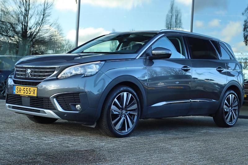 Grijs Occasion 2018 Peugeot 5008 Allure MPV | € 9.950 (Duur) - Afbeelding 1/4