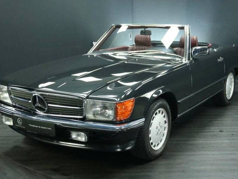 Zwartblauschwarzmetallic 199 Gebruikt 1985 Mercedes 300 Cabriolet | € 59.900 - Afbeelding 1/4