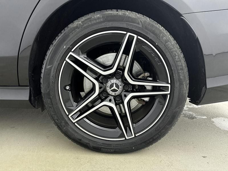 Occasion Mercedes E300 Business 320 PK (235 kW) 2022 Zwart Stationwagen