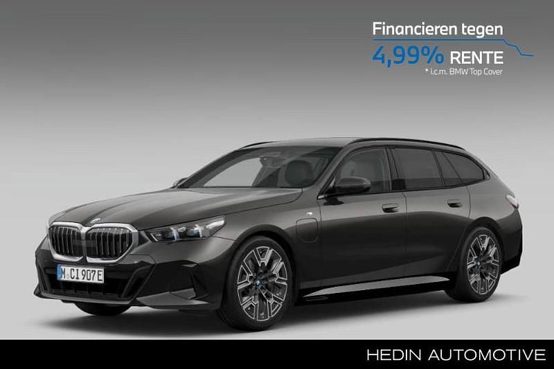 Grijs Gebruikt 2025 BMW 530e Comfort Edition Stationwagen | € 81.880 - Afbeelding 1/3