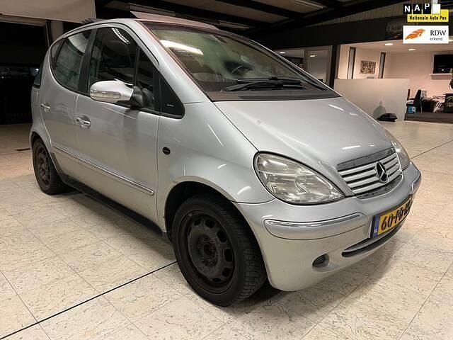 Grijs Gebruikt 2004 Mercedes A160 Elegance MPV | € 2.150 (Eerlijke prijs) - Afbeelding 1/4