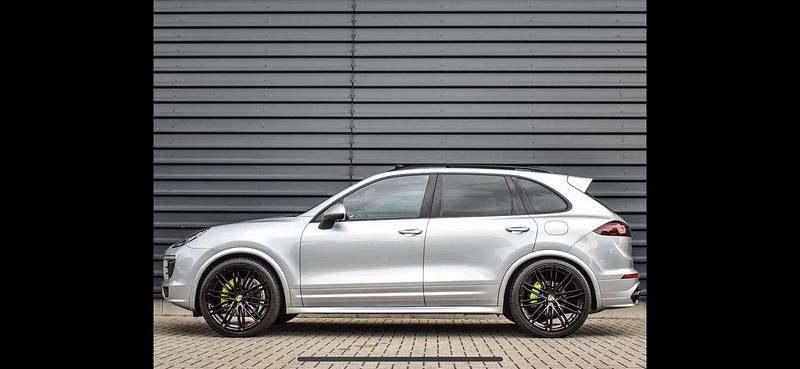 Grijs Gebruikt 2017 Porsche Cayenne Platinum Edition SUV | € 46.000 (Duur) - Afbeelding 1/4