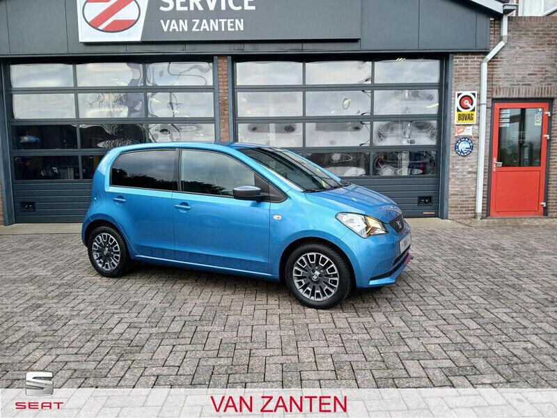 Blauw, metallic lak Gebruikt 2018 Seat Mii Chic Hatchback | € 10.500 (Iets duurder) - Afbeelding 1/4