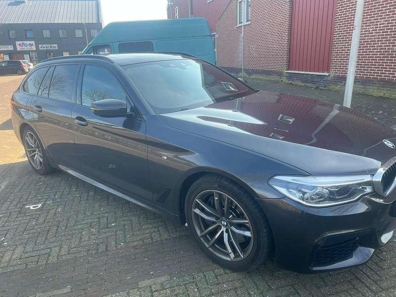 Occasion BMW 530 252 PK (185 kW) 2020 Grijs Stationwagen