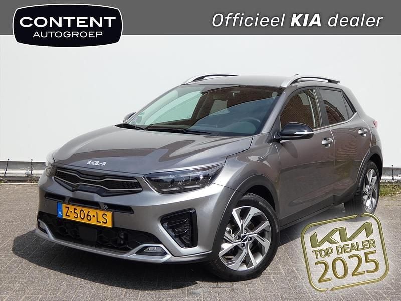 Astro grey (grijs metallic) Gebruikt 2024 Kia Stonic GT-Line SUV | € 26.940 (Iets duurder) - Afbeelding 1/4