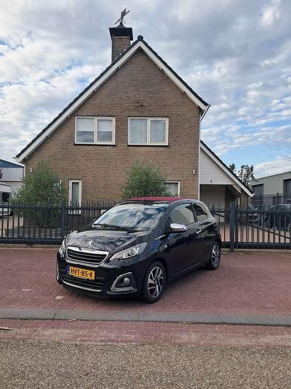 Zwart Gebruikt 2016 Peugeot 108 Allure Hatchback | € 5.999 (Goede deal) - Afbeelding 1/4