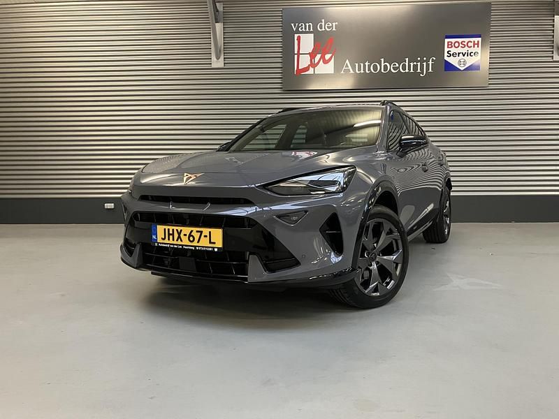 Grijs Gebruikt 2024 Cupra Formentor SUV | € 37.750 (Iets duurder) - Afbeelding 1/4