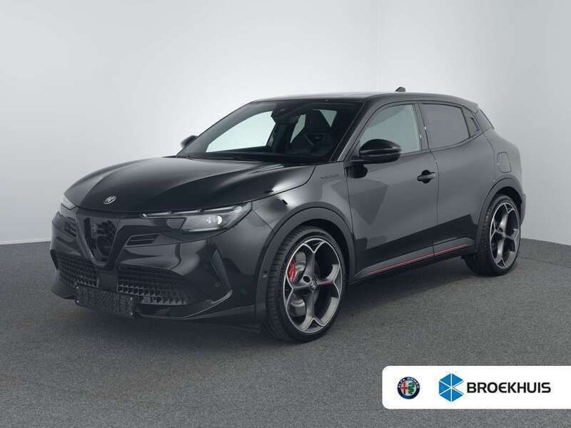 Zwart Gebruikt 2025 Alfa Romeo Junior Veloce SUV | € 51.500 - Afbeelding 1/4