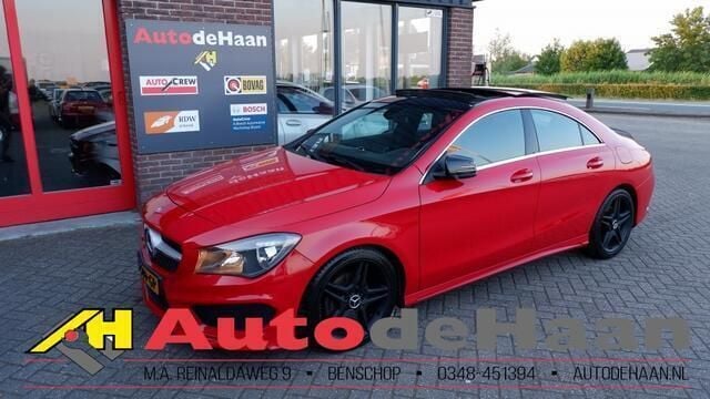 Rood Gebruikt 2013 Mercedes CLA180 AMG Sedan | € 17.495 (Duur) - Afbeelding 1/4