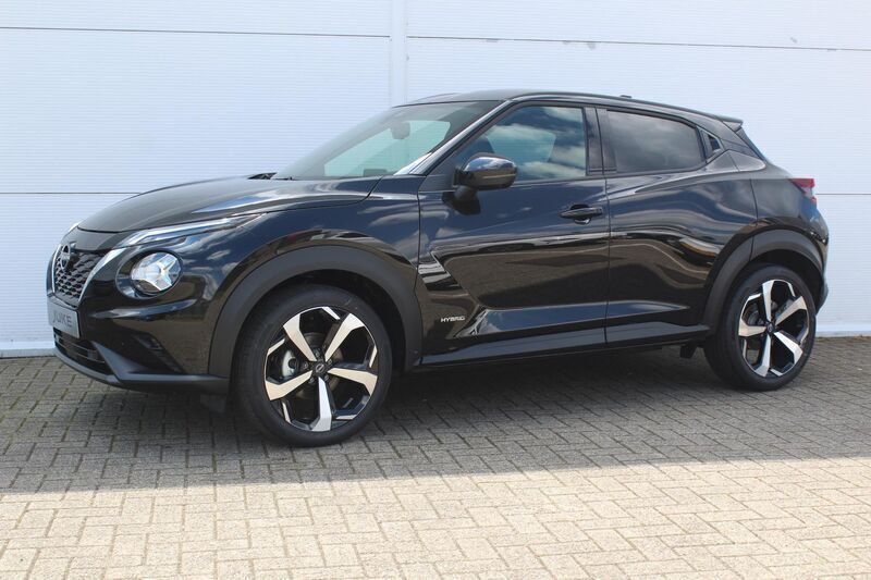 Zwart Gebruikt 2024 Nissan Juke Tekna SUV | € 28.930 (Eerlijke prijs) - Afbeelding 1/4
