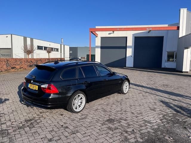 Occasion BMW 330 Executive 258 PK (189 kW) 2006 Zwart (metallic) Stationwagen
