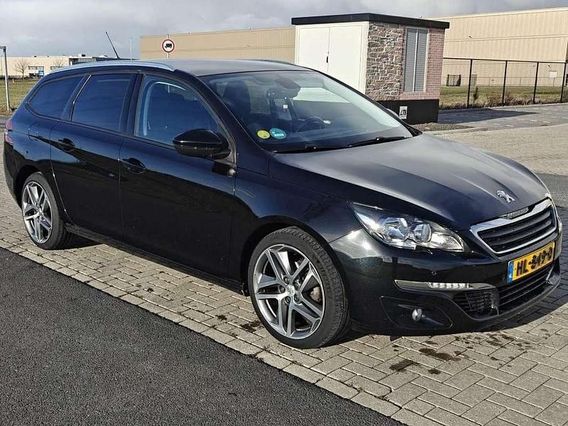Zwart Occasion 2015 Peugeot 308 Stationwagen | € 5.750 (Eerlijke prijs) - Afbeelding 1/4
