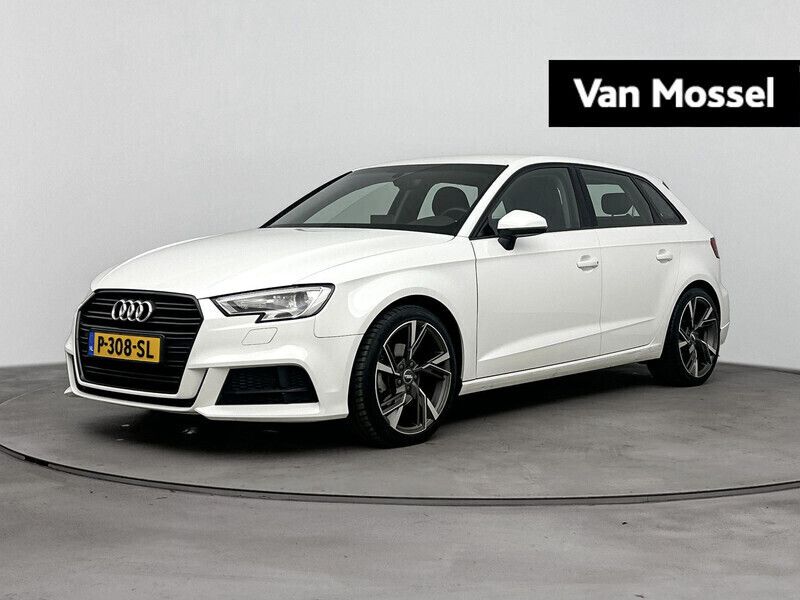 Wit Gebruikt 2020 Audi A3 Sportback Design Hatchback | € 25.400 (Eerlijke prijs) - Afbeelding 1/4