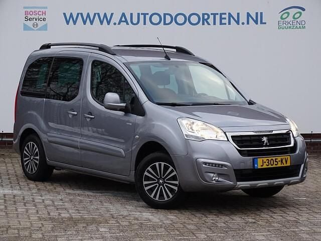 Grijs (metallic) Occasion 2018 Peugeot Partner Tepee Allure MPV | € 10.950 (Eerlijke prijs) - Afbeelding 1/4