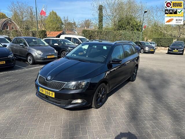 Zwart Gebruikt 2018 Skoda Fabia Drive Stationwagen | € 8.450 (Eerlijke prijs) - Afbeelding 1/4
