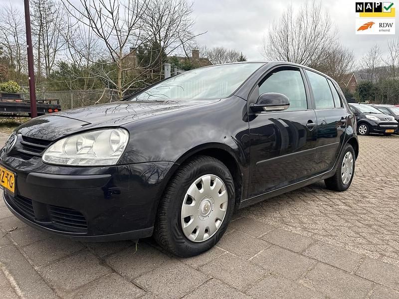 Zwart Gebruikt 2005 VW Golf IV Hatchback | € 1.399 (Super prijs) - Afbeelding 1/4