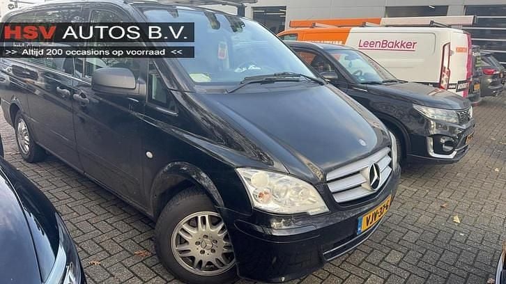 Zwart Gebruikt 2011 Mercedes 320 Sedan | € 6.999 (Goede deal) - Afbeelding 1/3