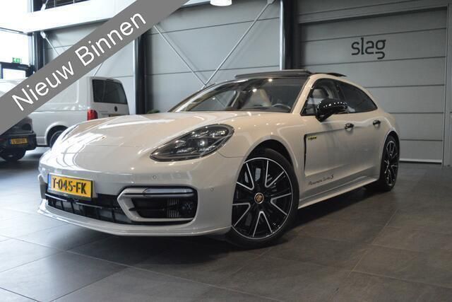 Grijs, metallic lak Gebruikt 2021 Porsche Panamera S E-Hybrid Sport Turismo Sedan | € 133.990 - Afbeelding 1/4