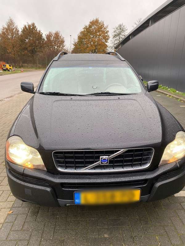 Zwart Gebruikt 2003 Volvo XC90 SUV | € 8.780 (Eerlijke prijs) - Afbeelding 1/4