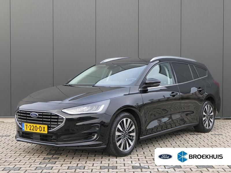 Zwart Gebruikt 2023 Ford Focus Titanium X Stationwagen | € 23.935 (Eerlijke prijs) - Afbeelding 1/4