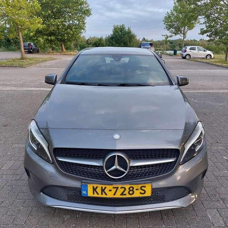 Occasion Mercedes A180 Edition 109 PK (80 kW) 2016 Grijs Stationwagen