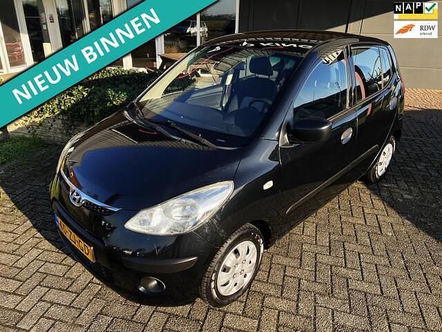 Zwart (metallic) Occasion 2008 Hyundai i10 Active Hatchback | € 2.245 (Goede deal) - Afbeelding 1/4