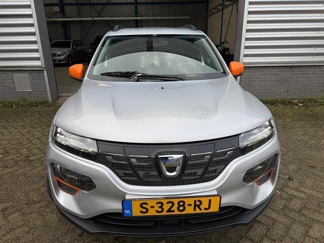 Occasion Dacia Spring Expression 33 kW (45 PK) 2022 Grijs Hatchback