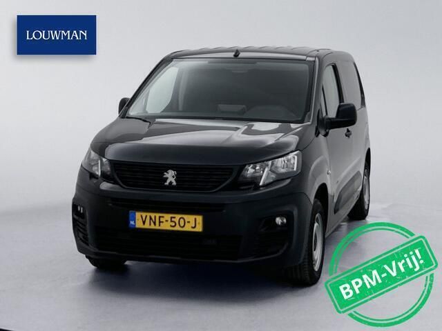 Zwart Gebruikt 2021 Peugeot Partner Premium MPV | € 11.745 (Eerlijke prijs) - Afbeelding 1/3