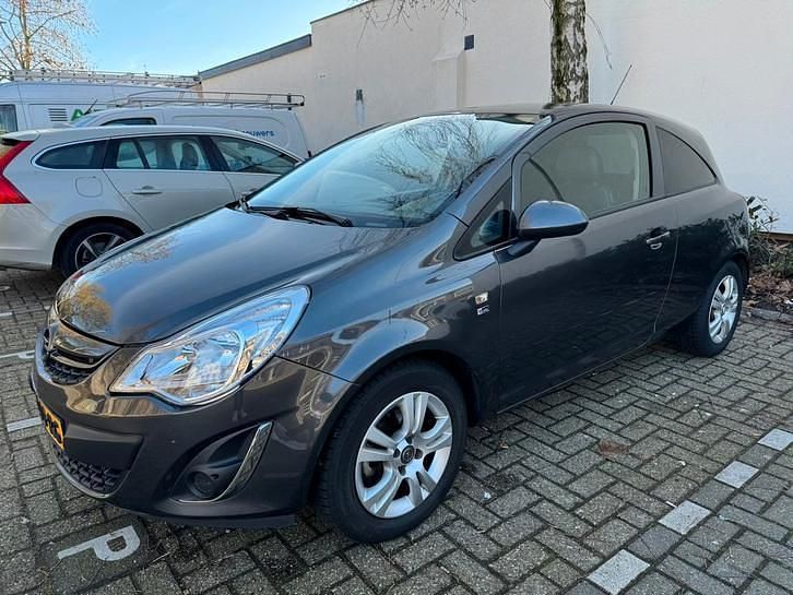 Occasion 2012 Opel Corsa Hatchback | € 4.200 (Goede deal) - Afbeelding 1/4