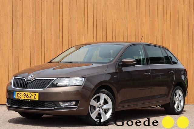 Bruin Gebruikt 2019 Skoda Rapid Clever Hatchback | € 8.940 (Eerlijke prijs) - Afbeelding 1/4
