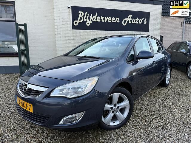 Occasion Opel Astra Edition 116 PK (85 kW) 2010 Blauw (metallic) Hatchback