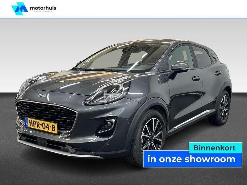 Grijs Gebruikt 2023 Ford Puma Titanium SUV | € 23.445 (Goede deal) - Afbeelding 1/4