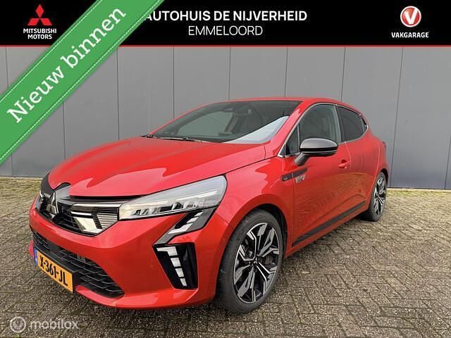 Rood Gebruikt 2023 Mitsubishi Colt Instyle Hatchback | € 23.950 (Eerlijke prijs) - Afbeelding 1/4