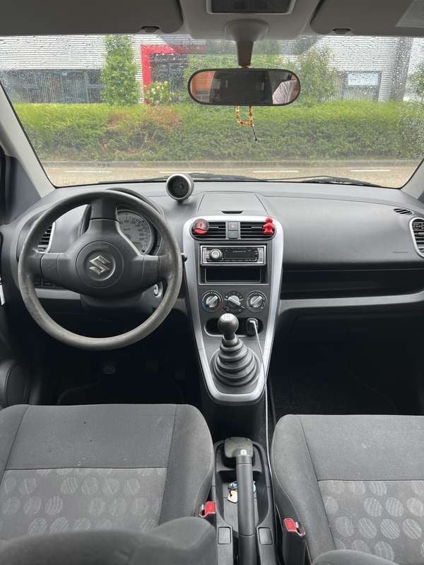 Wit Gebruikt 2010 Suzuki Splash Comfort Hatchback | € 1.450 (Goede deal) - Afbeelding 1/4