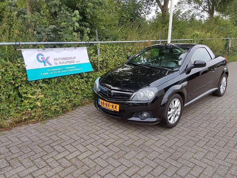 Occasion Opel Tigra Cosmo 90 PK (66 kW) 2005 Zwart Cabriolet