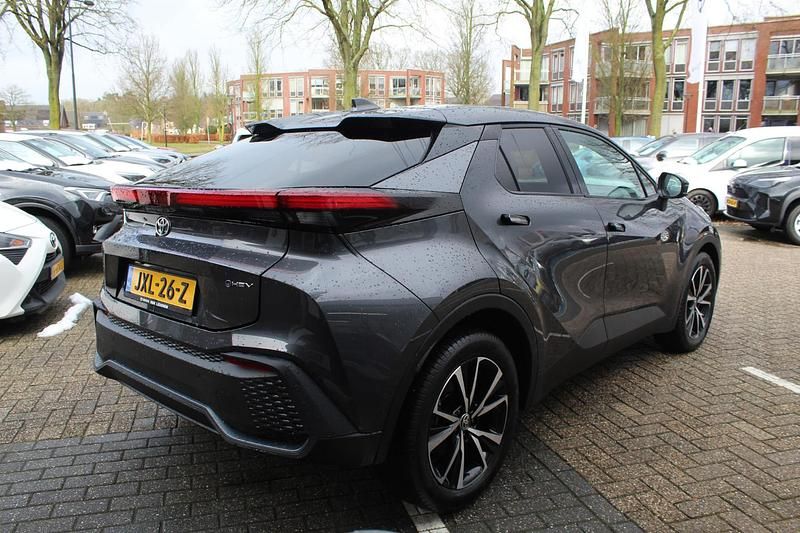 Occasion Toyota C-HR Edition 140 PK (102 kW) 2026 Grijs SUV