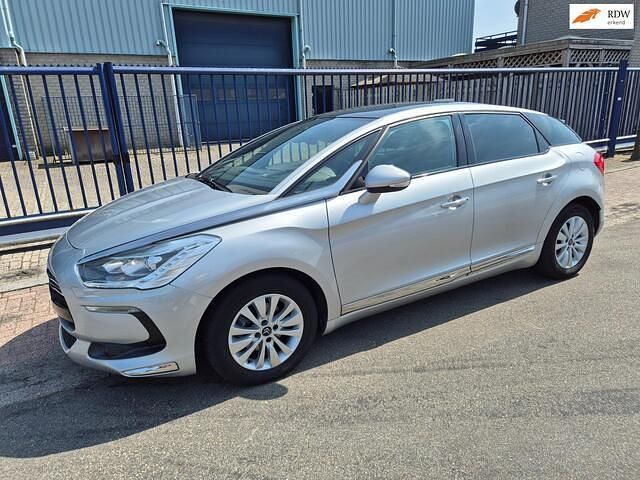 Occasion Citroën DS5 Business Class 120 PK (88 kW) 2015 Grijs (metallic) Hatchback