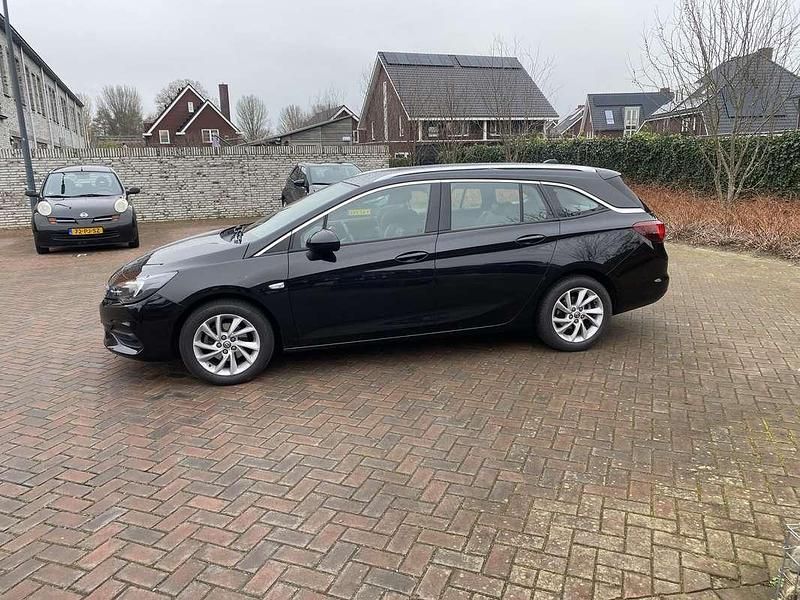 Occasion Opel Astra Edition 105 PK (77 kW) 2021 Zwart Stationwagen