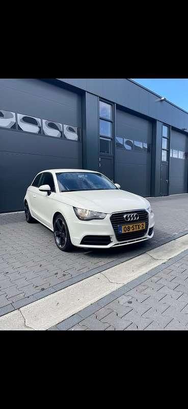 Wit Gebruikt 2011 Audi A1 Stationwagen | € 5.500 - Afbeelding 1/4