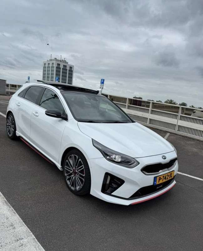 Wit Gebruikt 2019 Kia Ceed GT Hatchback | € 23.850 (Super prijs) - Afbeelding 1/4