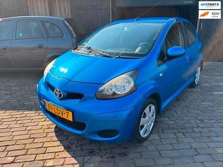 Occasion Toyota Aygo Comfort 68 PK (50 kW) 2010 Blauw Hatchback
