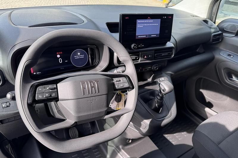 Nieuw Fiat Doblò 131 PK (96 kW) 2025 Wit MPV