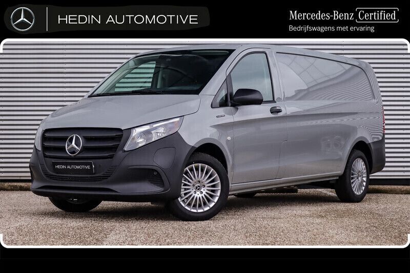 Grijs Gebruikt 2025 Mercedes e-Vito MPV | € 50.900 - Afbeelding 1/4