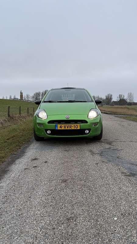 Occasion Fiat Punto Easy 86 PK (63 kW) 2012 Groen Hatchback